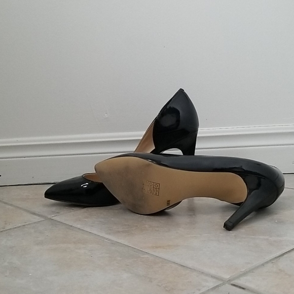 BCBGeneration Pointed Toe Classic Pumps - Picture 3 of 3